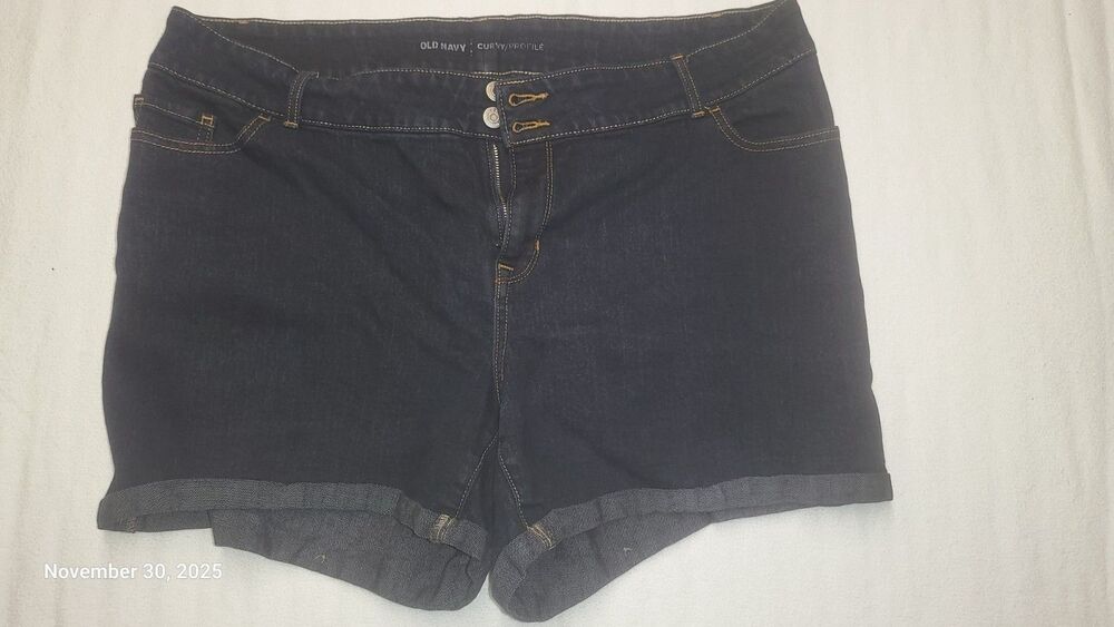 Old Navy Womens Denim Jean Cut Offs Stretchy Med Wash sz 20